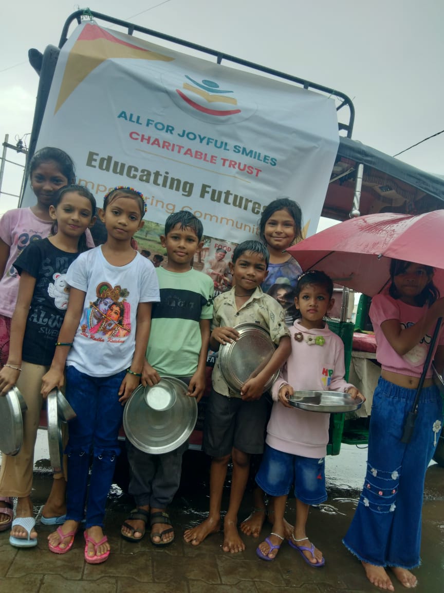 Children from AFJS Trust nutrition drive, Bhavnagar